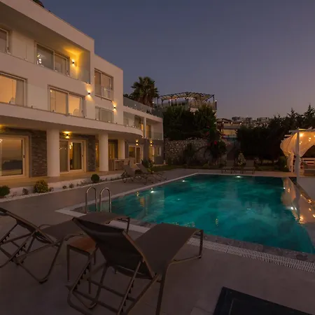 Bodrum'da Denize Sifir Muhtesem Boss 2