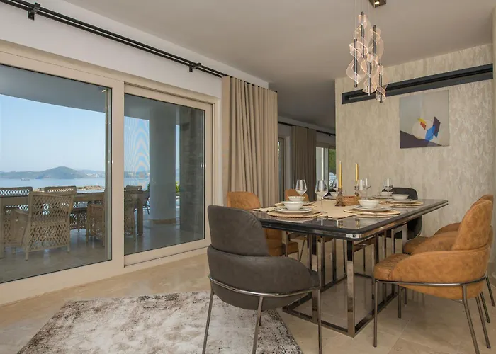 Vilă Bodrum'da Denize Sifir Muhtesem Boss 2 *